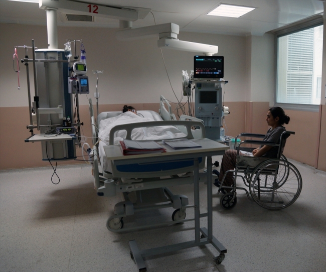 Suriyeli anne kızı Tuana'ya hayat verdi