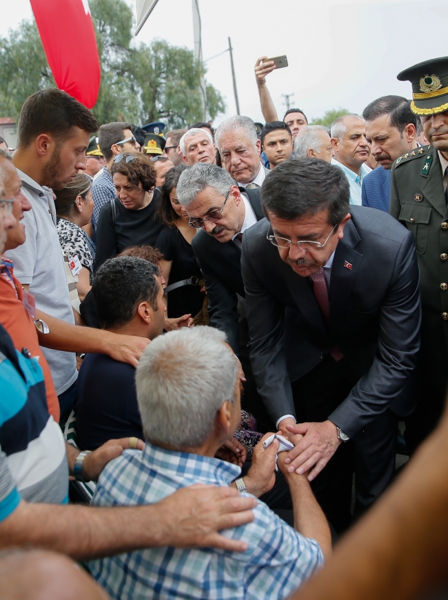 Siirt ve Şırnak şehitlerini binler son yolculuğuna uğurladı
