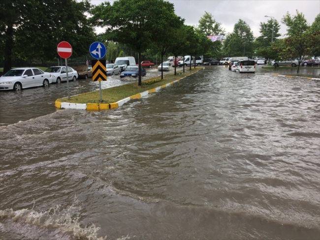 Samsun'da sağanak etkili oldu