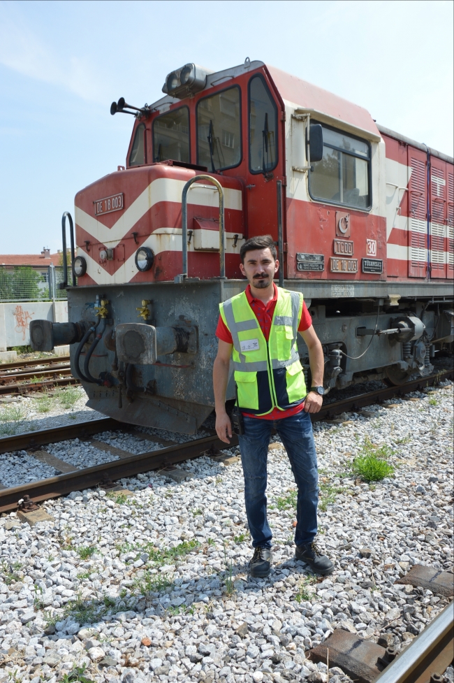 Tren teşkil görevlisinin müzik aşkı