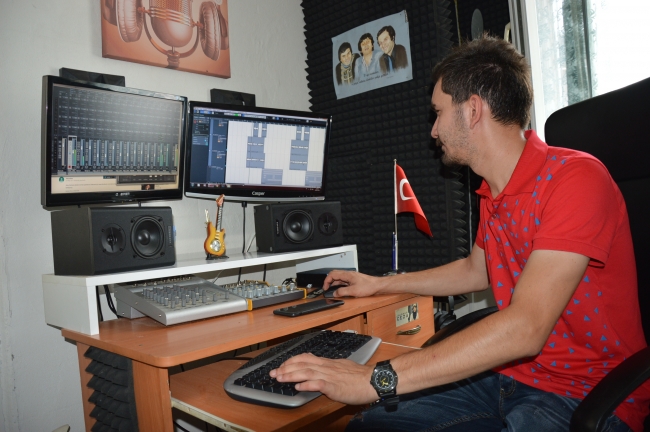 Tren teşkil görevlisinin müzik aşkı