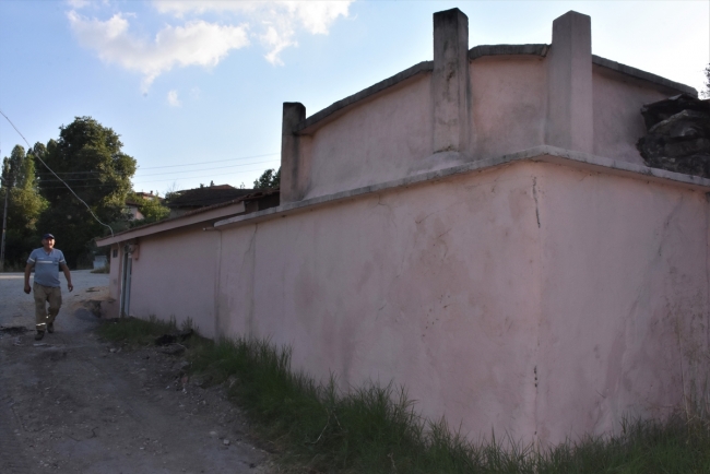 Gülümbe Köyü'nün 800 yıllık hamamına imece usulü bakım