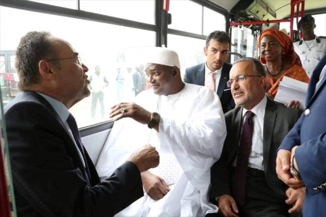 Türkiye Gambiya'ya 20 otobüs hibe etti