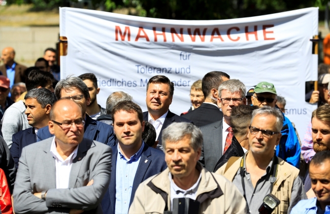 Almanya'da ırkçılık karşıtı protesto
