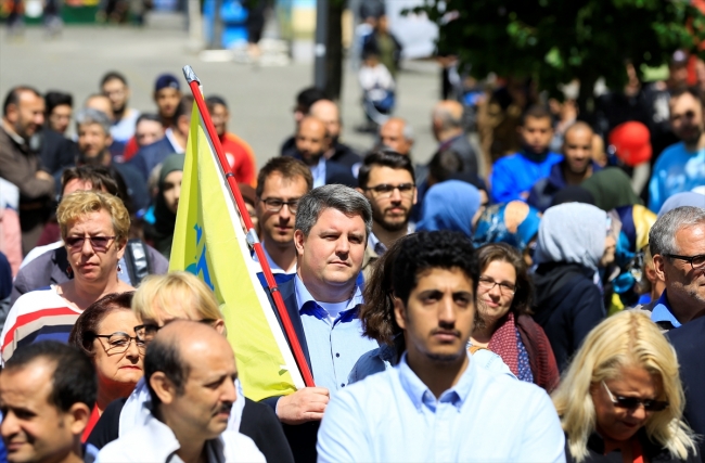 Almanya'da ırkçılık karşıtı protesto