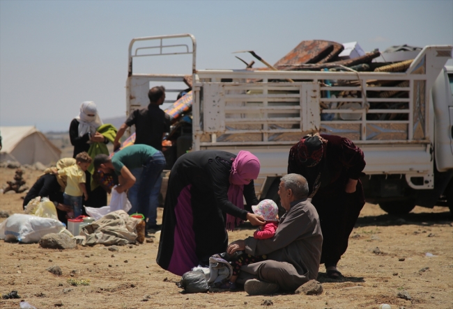 Esed rejiminin Dera'ya saldırıları sınır hatlarına göç başlattı