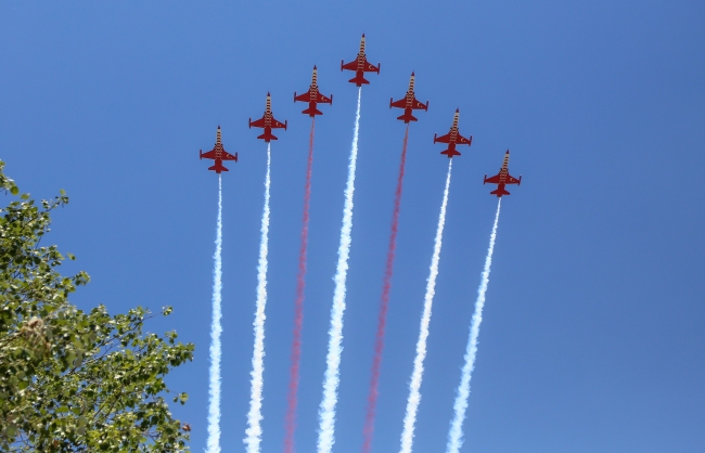 Türk Yıldızları ve SOLOTÜRK Bakü semalarında