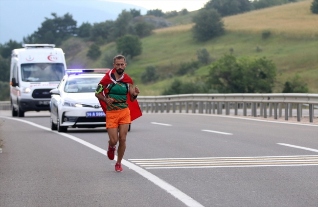 Amatör atlet '15 Temmuz Vefa Koşusu' için Bolu'ya ulaştı