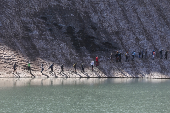 Teröristlerden temizlenen Sat Buzul Gölleri’nde festival