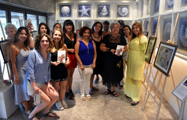 Ayaklarıyla onlarca resim yapan Ayşe Işık şimdi de kitap yazdı