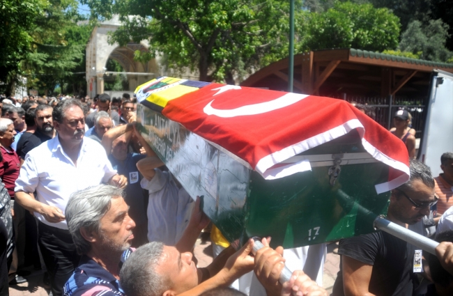 Öldürülen Acun Medya çalışanı kameraman toprağa verildi