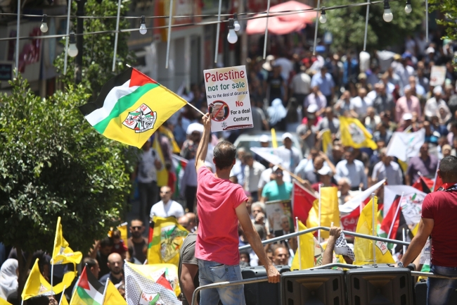 Filistinliler "Yüzyılın Anlaşması" planını protesto etti