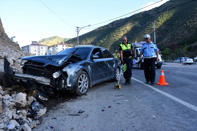 Gümüşhane'de iki otomobil çarpıştı: 7 yaralı