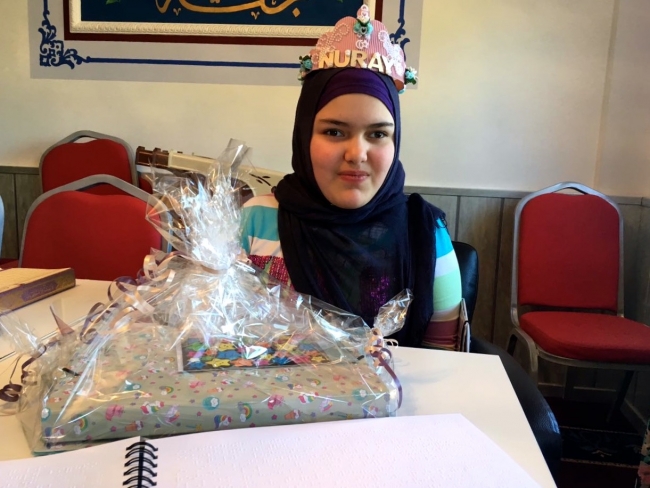 Görme engelli çocuk 3 ayda Kur'an öğrendi