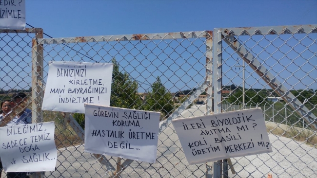 İzmir Büyükşehir Belediyesi'ne pis su tepkisi