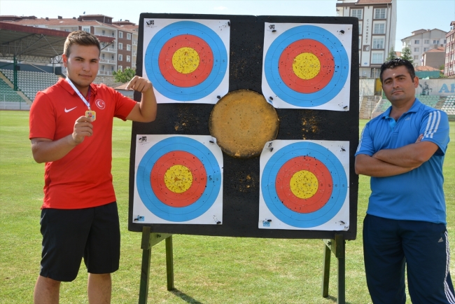 "Tahta yay"dan Avrupa şampiyonluğuna