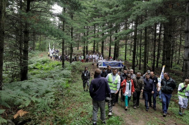 Srebrenitsa'ya "Barış Yürüyüşü" başladı