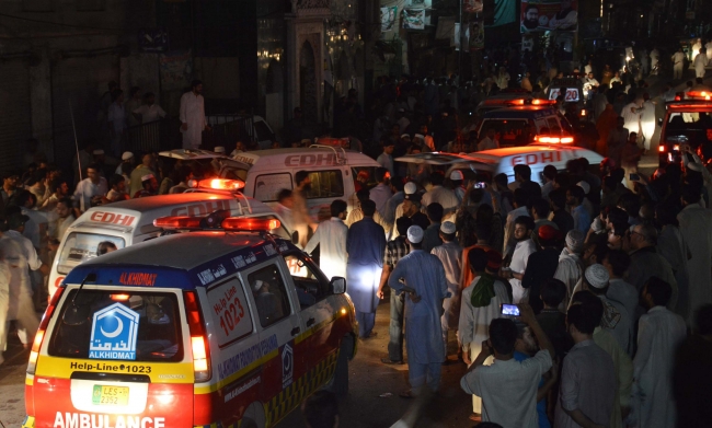 Pakistan'da mitinge canlı bomba saldırısı: 12 ölü, 35 yaralı