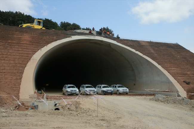 Kuzey Marmara Otoyolu gün yüzüne çıkıyor