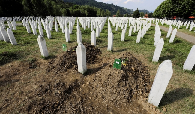 Potoçari Anıt Mezarlığı cenaze töreninin ardından sessizliğe gömüldü