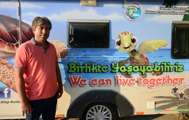 Caretta carettalar için yaşam nöbeti tutan muhtar