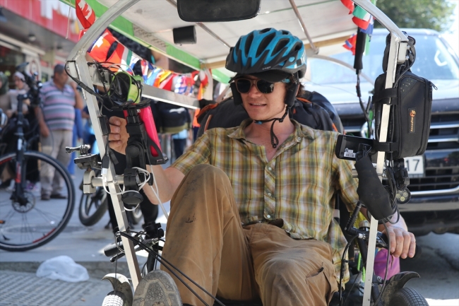 Güneş enerjili bisikletle Fransa'dan Erzincan'a