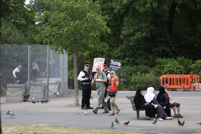 ABD Başkanı Trump Londra'da protestoyla karşılandı