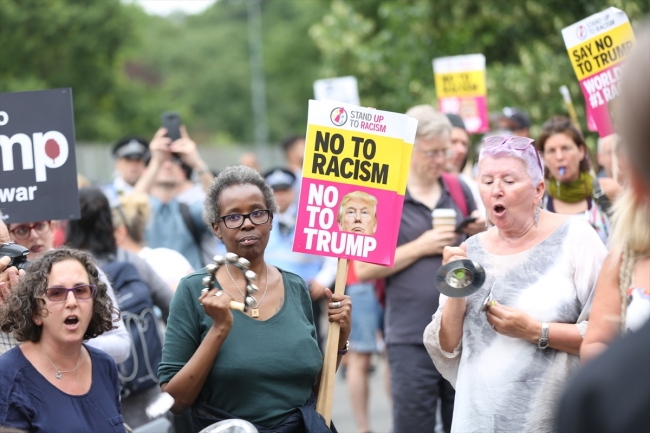 ABD Başkanı Trump Londra'da protestoyla karşılandı