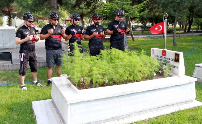 15 Temmuz şehitleri için 350 kilometre pedal çevirecekler