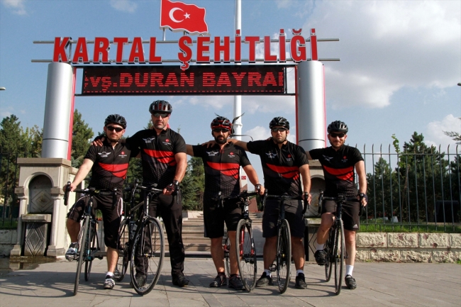 15 Temmuz şehitleri için 350 kilometre pedal çevirecekler