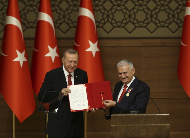 Cumhurbaşkanı Erdoğan: Binali Yıldırım bizi yolda bırakmadı