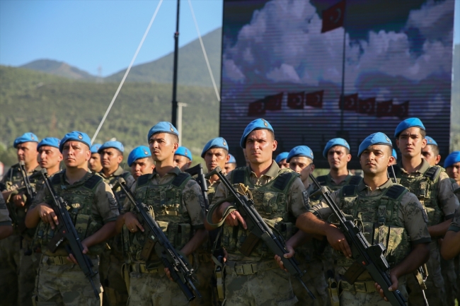 Afrin kahramanları Bornova'da törenle karşılandı