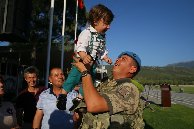 Afrin kahramanları Bornova'da törenle karşılandı