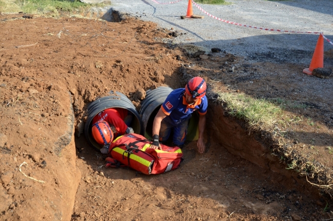 Bitlis'te 5 ilin katılımıyla UMKE tatbikatı