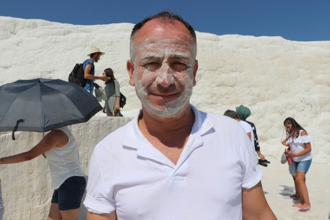 Pamukkale'de hafta sonu yoğunluğu