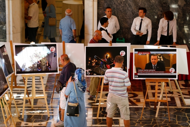 15 Temmuz'da bombalanan ve ezilen araçlar TBMM'de sergileniyor