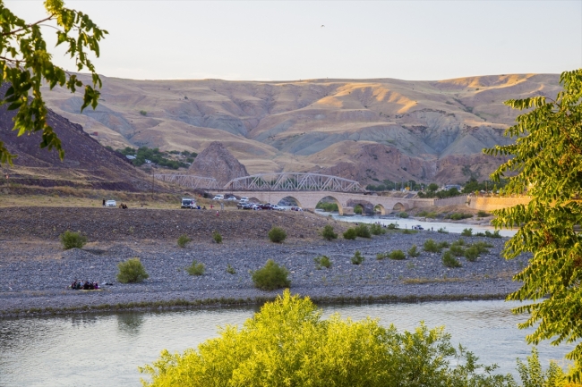 Tarihi ve kültürüyle Elazığ'da turist sayısı ikiye katlandı