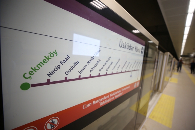 Sürücüsüz metronun ikinci etabında test sürüşleri sürüyor