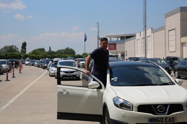 Kapıkule'de gurbetçi yoğunluğu