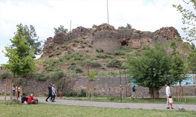 Diyarbakır Artuklu Sarayı gün yüzüne çıkıyor