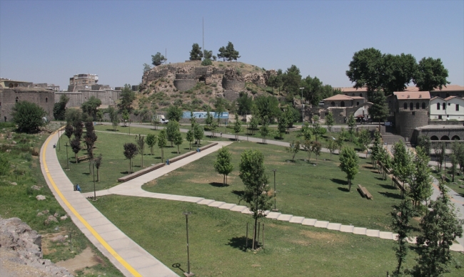 Diyarbakır Artuklu Sarayı gün yüzüne çıkıyor