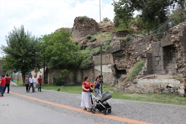 Diyarbakır Artuklu Sarayı gün yüzüne çıkıyor