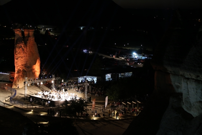 Peribacaları arasında senfoni konseri