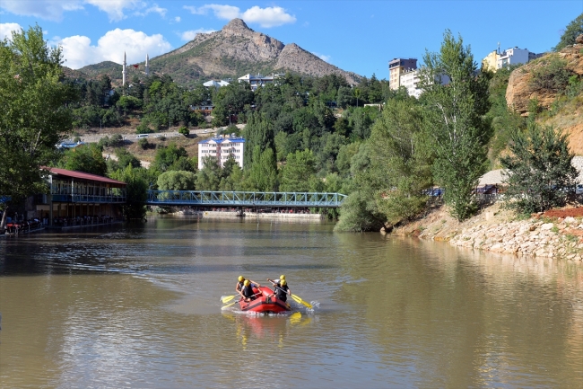 Tuncelili raftingci kızlar Dünya Şampiyonası'na hazırlanıyor