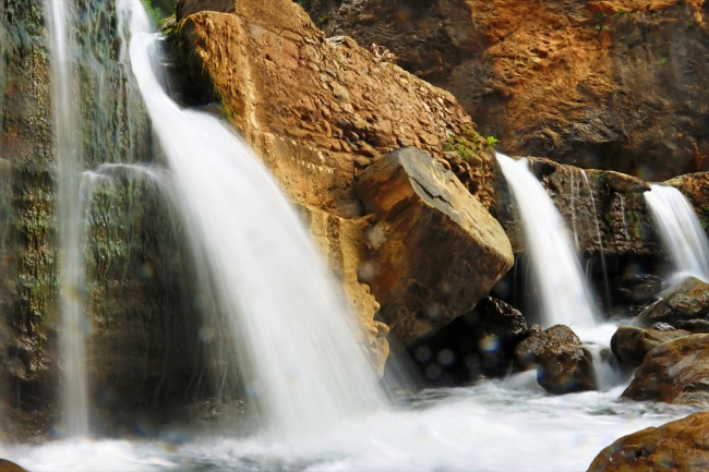 Sabun Çayı Şelalesi serinliğin adresi oldu
