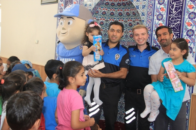Hakkari polisi "Kanka" çocukları bilgilendirdi