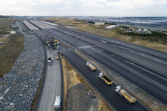 Bakan Turhan Kuzey Marmara Otoyolu inşaatını inceledi