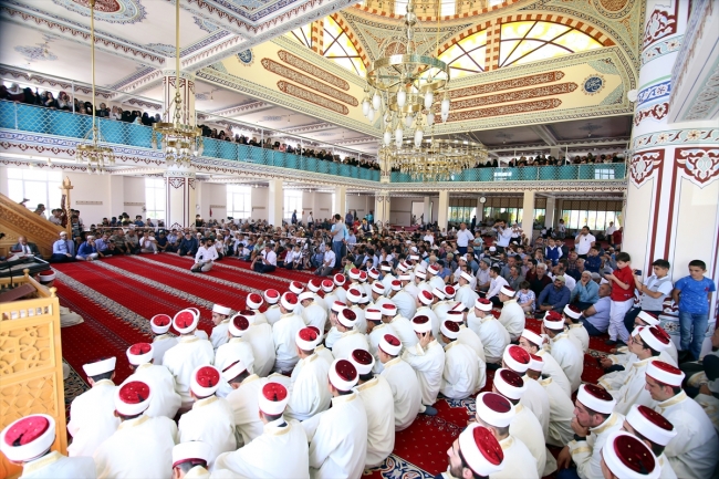 Erzurum'da 240 öğrenci hafızlık belgesi aldı