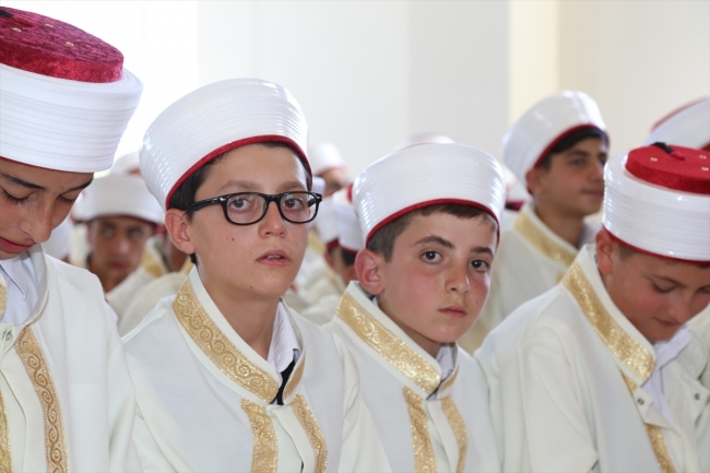 Erzurum'da 240 öğrenci hafızlık belgesi aldı