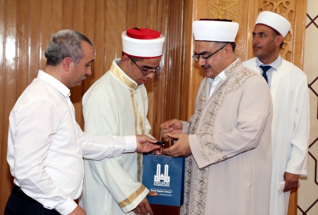 Erzurum'da 240 öğrenci hafızlık belgesi aldı